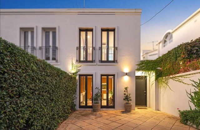Sophisticated Art Deco in the Heart of Toorak