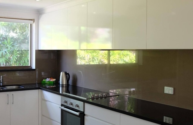 Sound Villa by Noosa Getaways- Renovated 2 level, 3 bedroom, 2.5 bathroom Villa