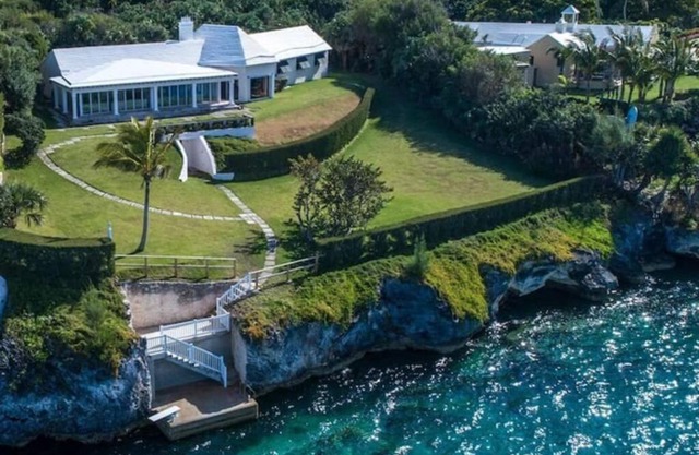 Sound Winds private oceanfront estate with private tennis court & swim dock Property overview