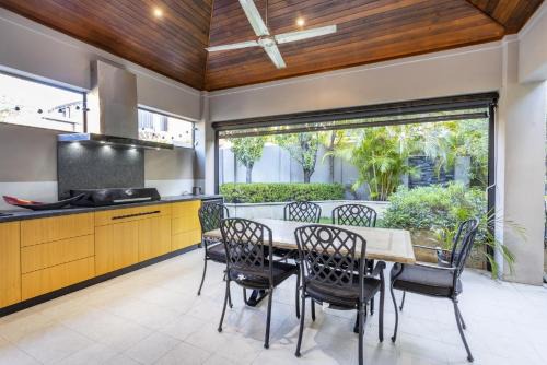 South Perth Garden House - Executive Escapes