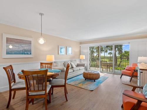 South Seas Beach Villa 2216 - Superb Beachfront Residence