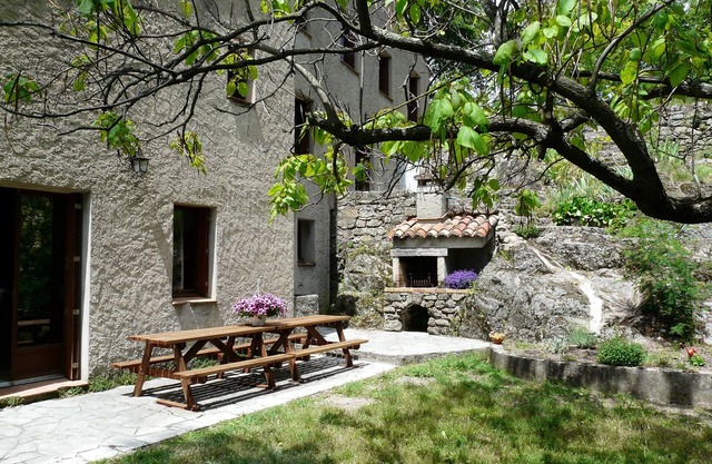 Southern Cevennes, comfortable cottage for 15 people