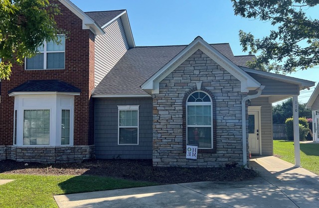 Southern Charm at Peacock Point