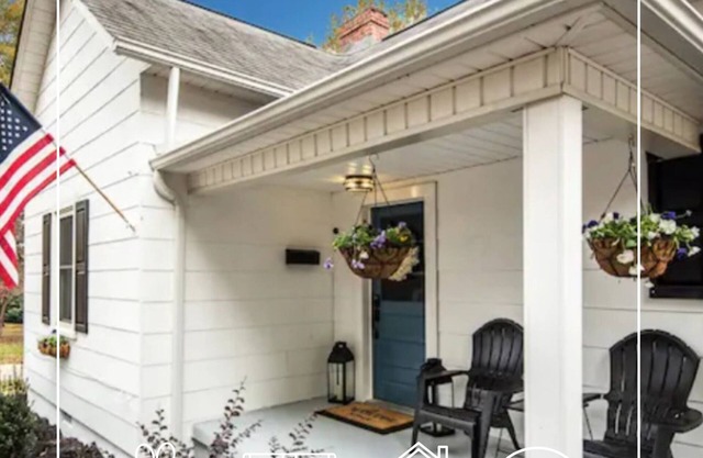Southern Charm Cottage- Historic 2 bed 1 bath refuge in Hickory