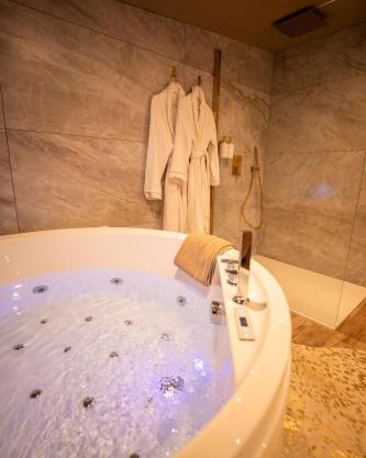 Spa beige room
