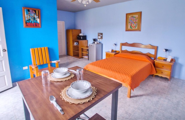 Spacious Studio (5 min from Mayan Ruin, Xunantunich!)