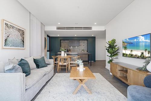 Spacious 2-Bed Apartment with Rooftop Views