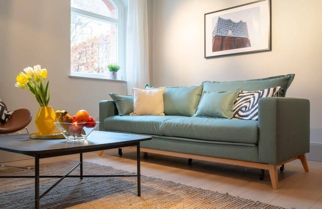 Spacious 2-bedroom apartment near Eilbekpark