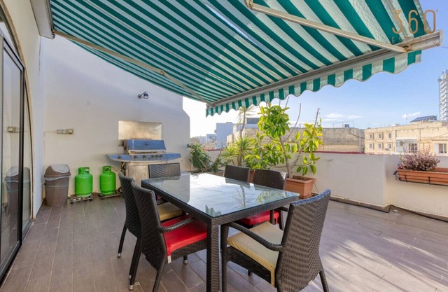 Spacious 2BR home with Large, Private Sun Terrace