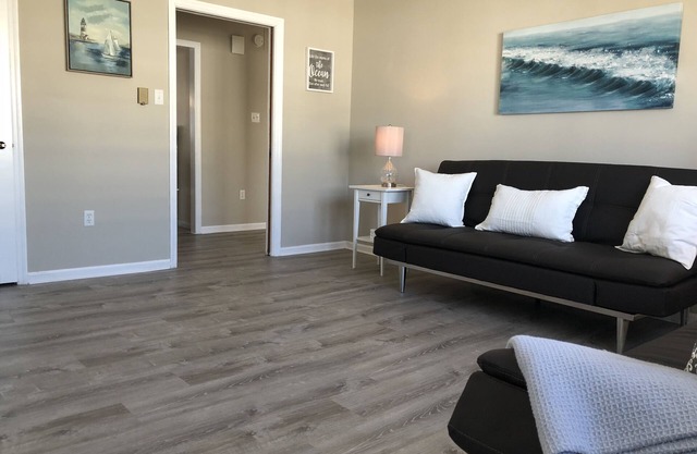 Spacious 2nd fl- two bedroom Condo F