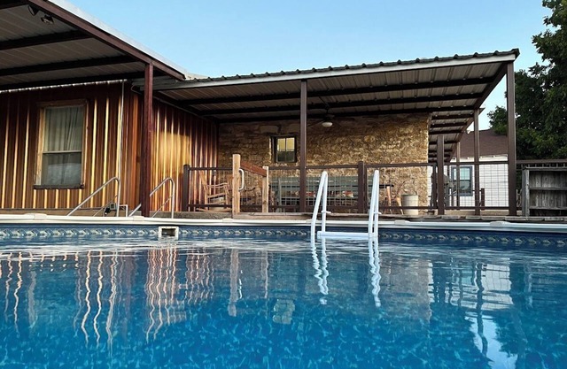 Spacious 3/2 - Historic Charm & Modern Comfort with pool, porch, cook's kitchen
