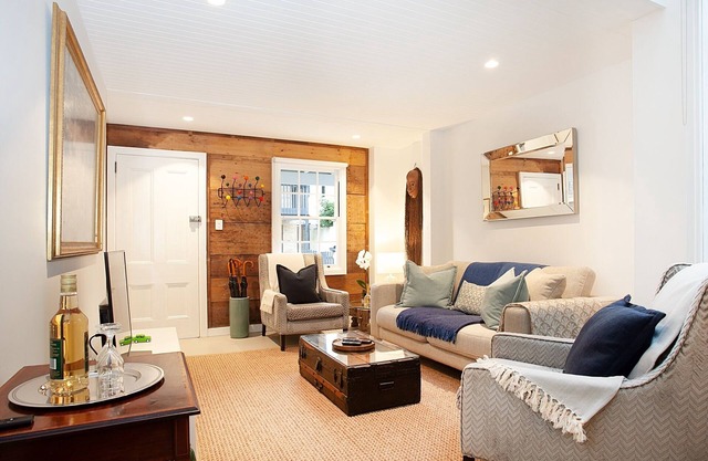 Spacious 3-Bed Family House with Courtyard