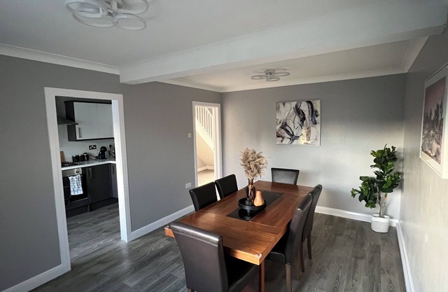 Spacious 3 Bed Home - Ideal for Families & Groups