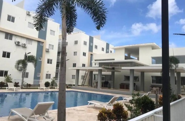 Spacious 3-bedroom apartment with WiFi, AC in welcoming La Romana.