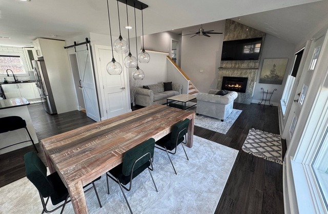 Spacious 4-bedroom house dual primary suites, updated, pets and kids friendly!