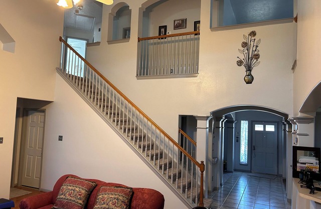 Spacious 4-bedroom house with AC, fitness room, WiFi in superb Houston