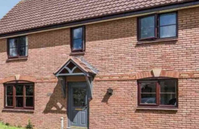 Spacious 4 Bedroom Property With Plenty Room of off Road Parking