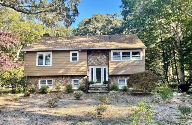 Spacious 5-Bedroom Home Near Beach, Trail, Dining, Hot Tub & Yard Games!
