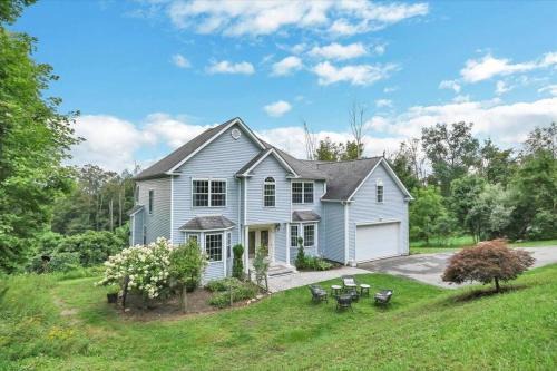 Spacious 6 BR Villa - Serene Scenic Mountain Escape