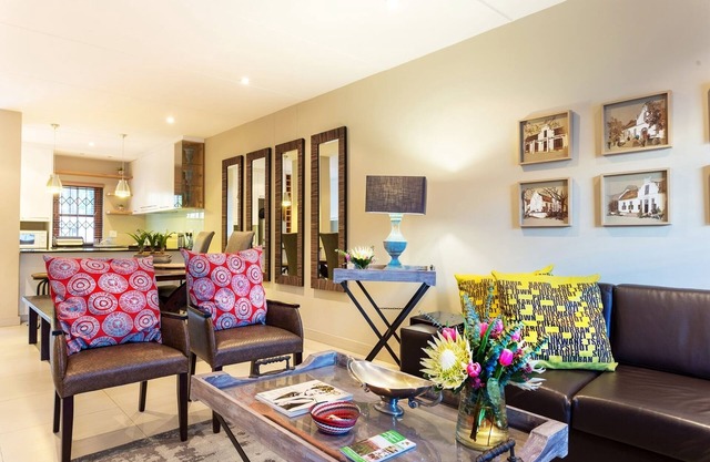 Spacious apartment in walking distance to wonderful restaurants in Stellenbosch