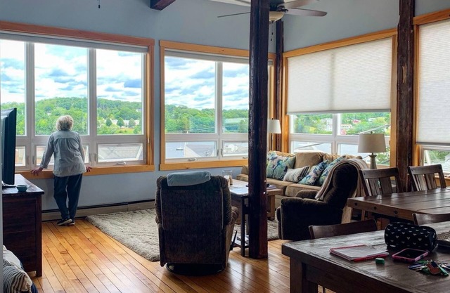 Spacious, airy Loft overlooking the harbor in historic Belfast