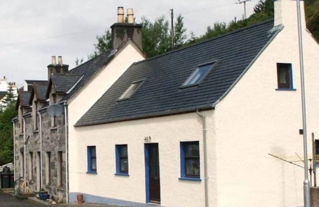 Spacious and airy, to be refurbished over winter