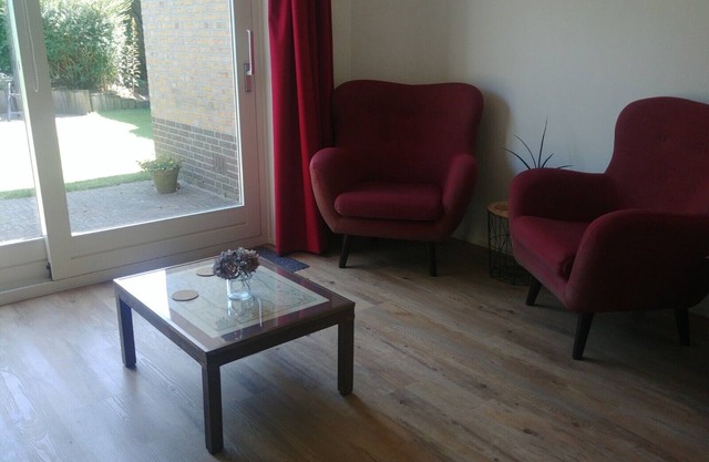 Spacious and homely apartment, private garden, fully equipped, close to nature