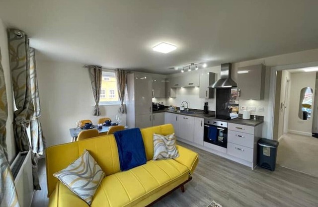 Spacious Apartment in Brooklandsn