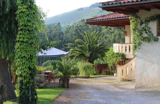 Spacious apartment In Rolling Hills, Close To The Atlantic Ocean