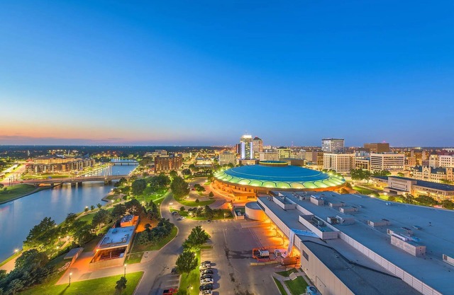 Spacious Ark City Apartments in Historic Downtown!