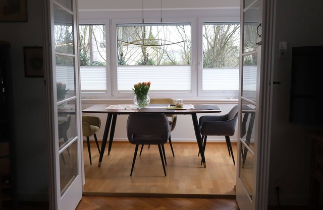 Spacious, comfortable apartment close to town and spa gardens. Exceptional!