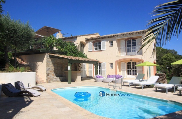 Spacious, comfortable Villa - Private pool - BEACHES AND TOWN CENTER ON FOOT