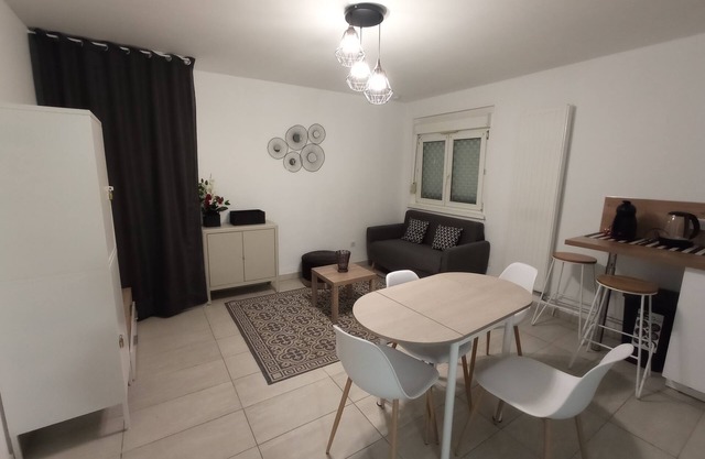 Spacious, comfortable apartment, ideal for workers