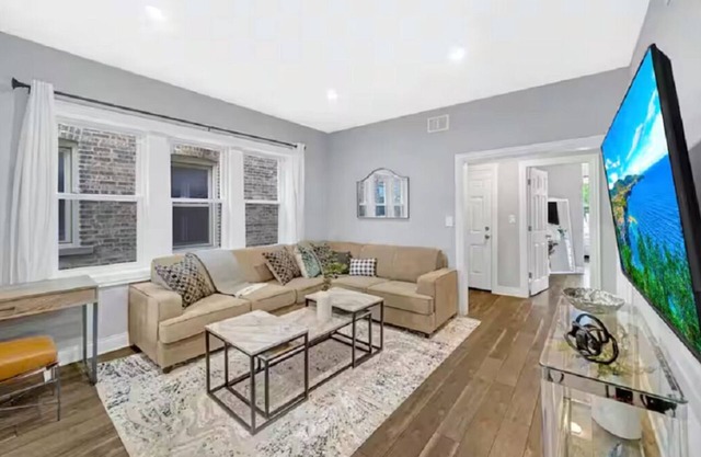 Spacious & Comfortable 3 Bedrooms + Bonus Room