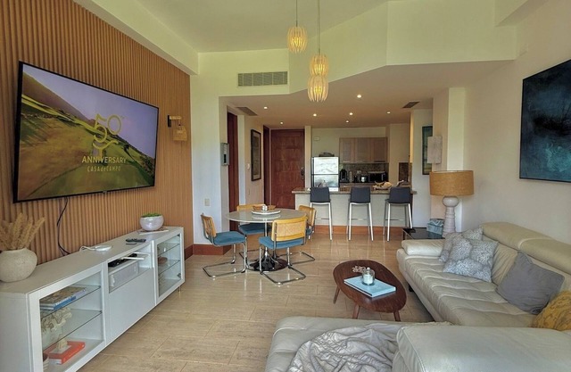 Spacious Condo, Great Wifi, Excellent Service