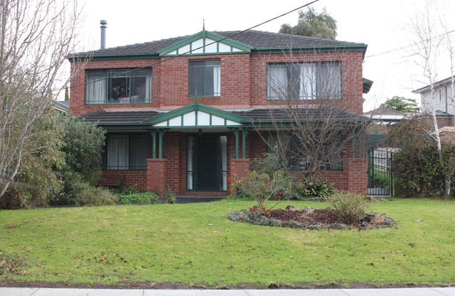 Spacious family home at the gateway to the Yarra Valley & Dandenong Ranges