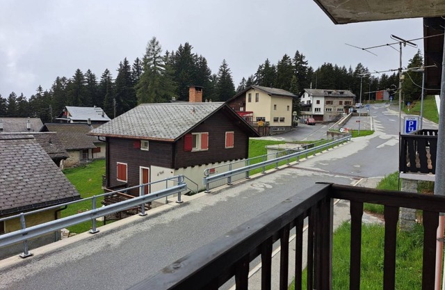 Spacious family flat (Casetta di Carì)