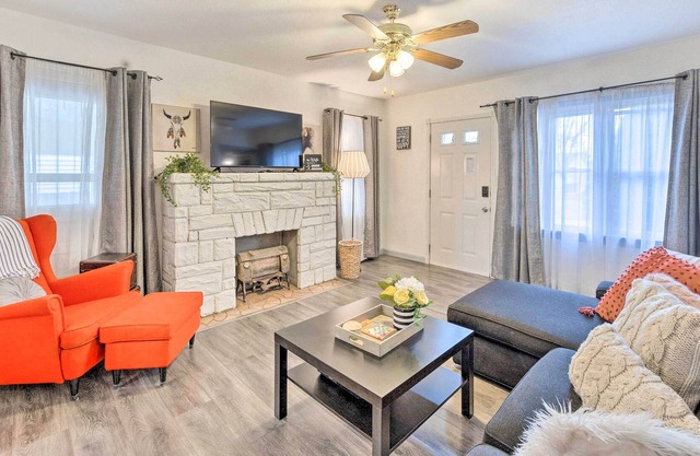 Spacious Garden City Home Near Main St w/ Fire Pit