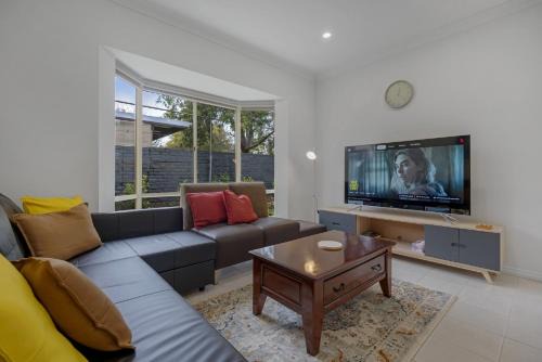 Spacious Glenunga Home with Garage Parking