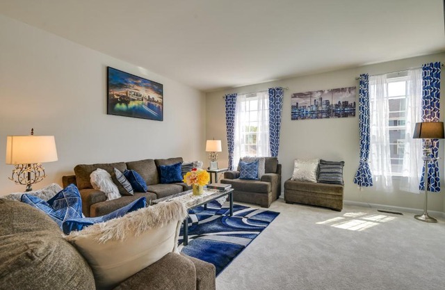 Spacious Hedgesville Retreat about 5 Mi to Golf Course