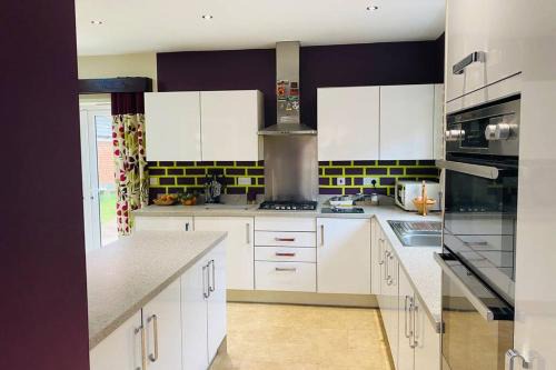 Spacious home for contractors and families