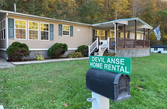 Spacious home off 300+ miles of Hatfield McCoy Trails on Devil Anse Trail System