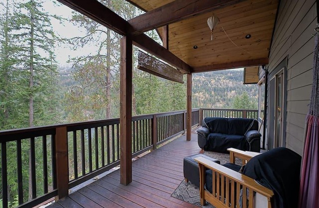 Spacious home w/ beautiful views at the end of a private road.