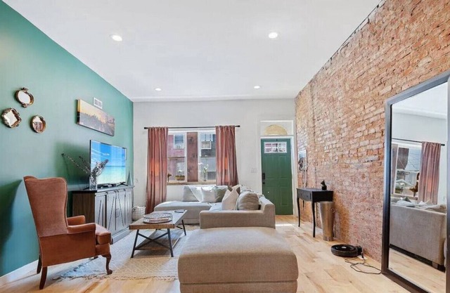 Spacious Luxury Philly Home, Close to Stadiums!
