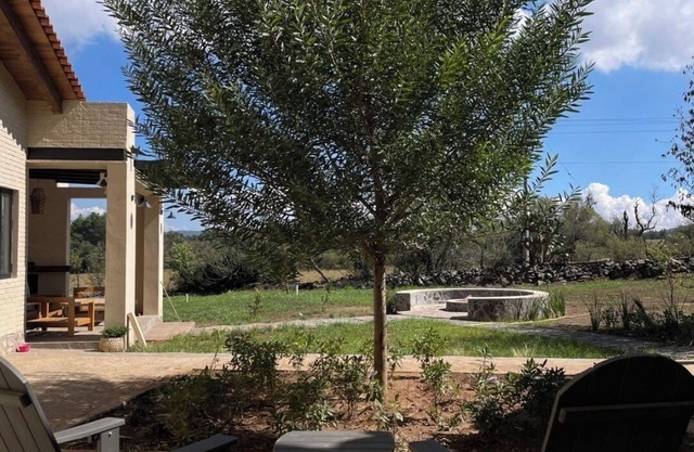 Spacious Modern/Ruatic 4-bedroom house in tranquil Tapalpa.