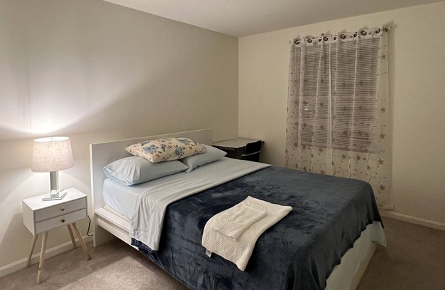Spacious One Bed One Bath in a Condo