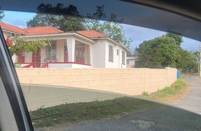Spacious one bedroom bungalow apartment
