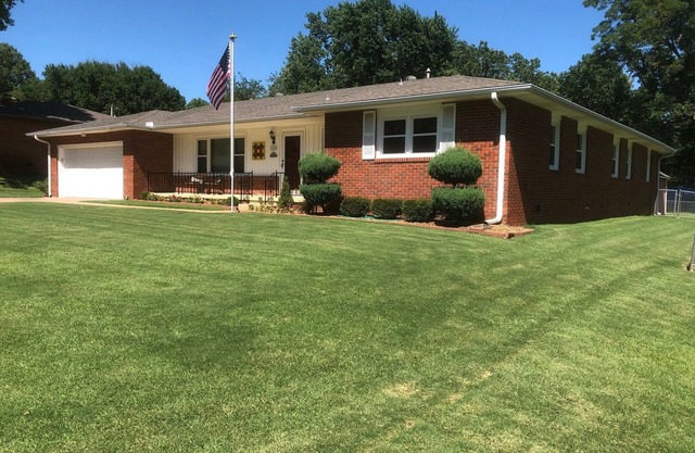 Spacious, Remodeled, in a Quiet Family Oriented Neighborhood