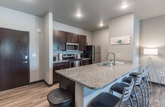 Spacious Retreat Near ISU + Local Dining