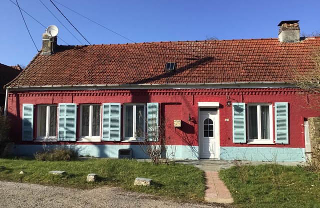 Spacious, rustic farmhouse with secure garden for pets and children